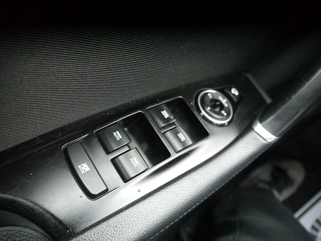 Hyundai i40 - Zdjęcie 33