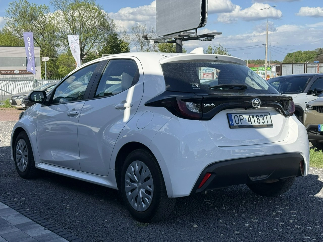 Toyota Yaris - Zdjęcie 2