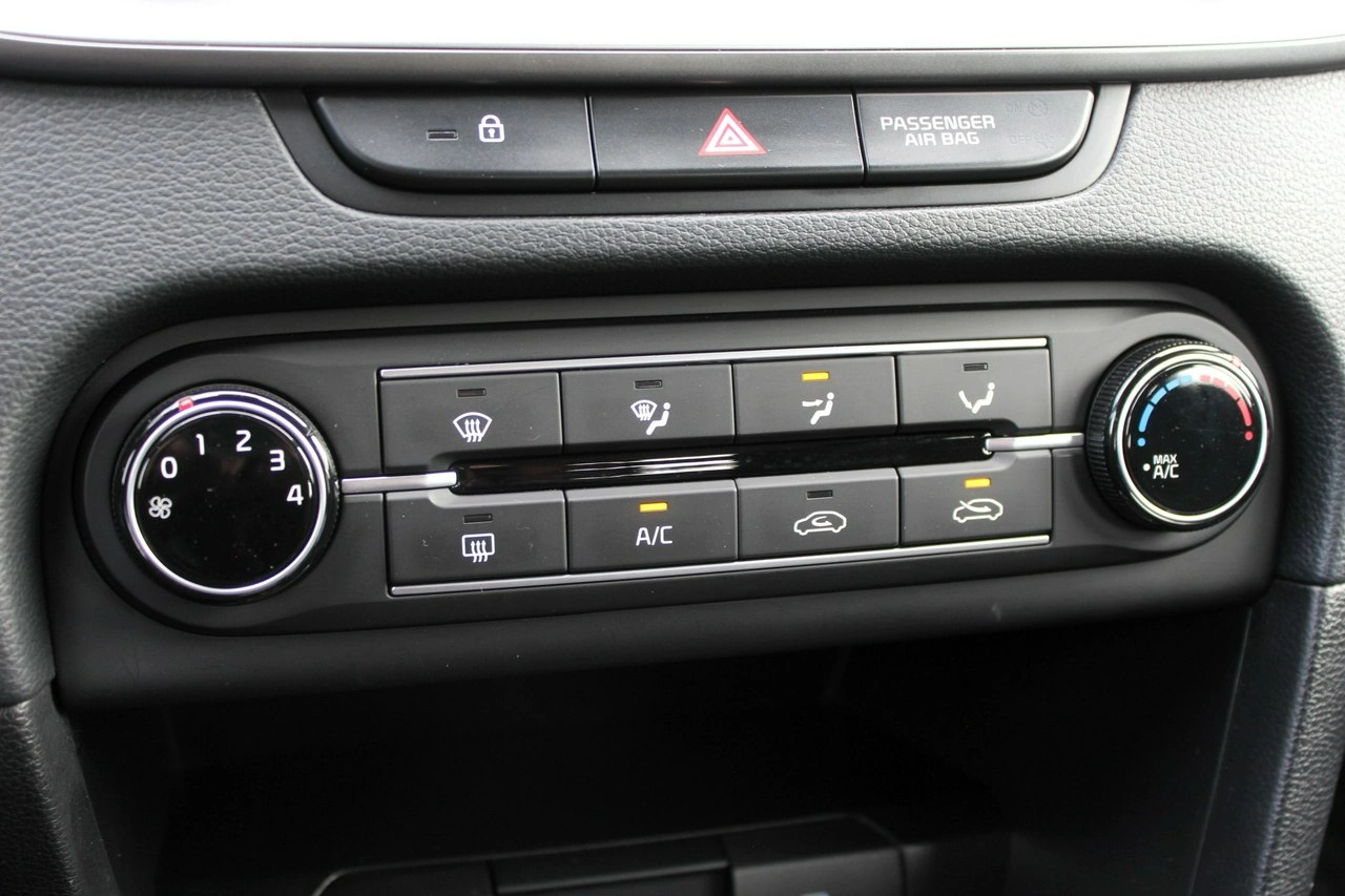 Kia Ceed - Zdjęcie 25
