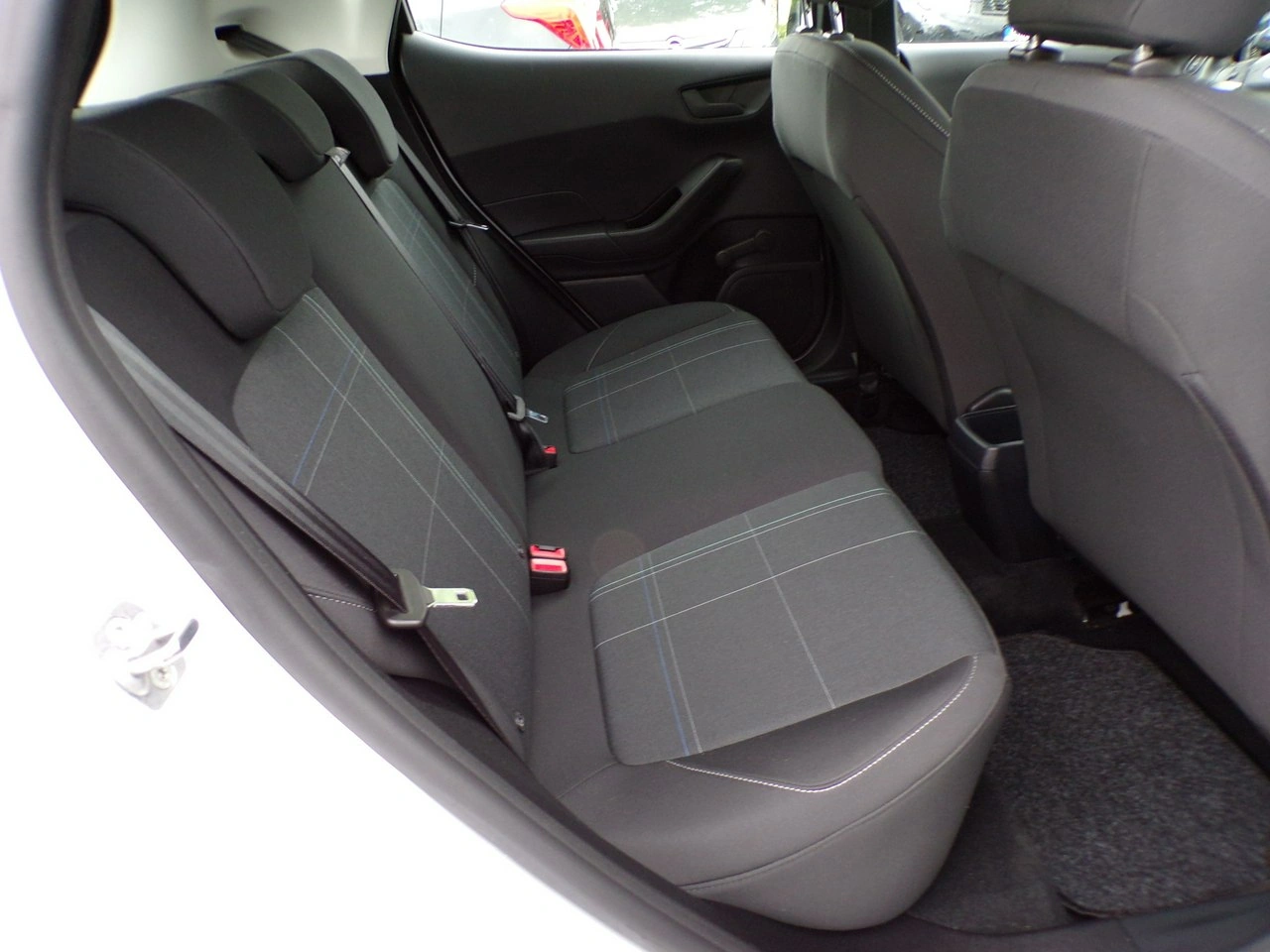Ford Fiesta - Zdjęcie 16
