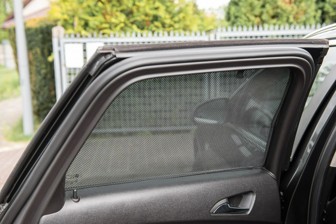 Opel Astra Sports Tourer - Zdjęcie 23