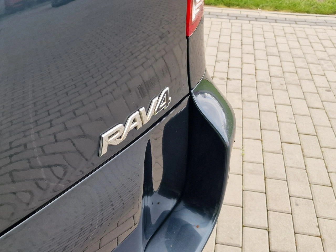 Toyota RAV-4 - Zdjęcie 12