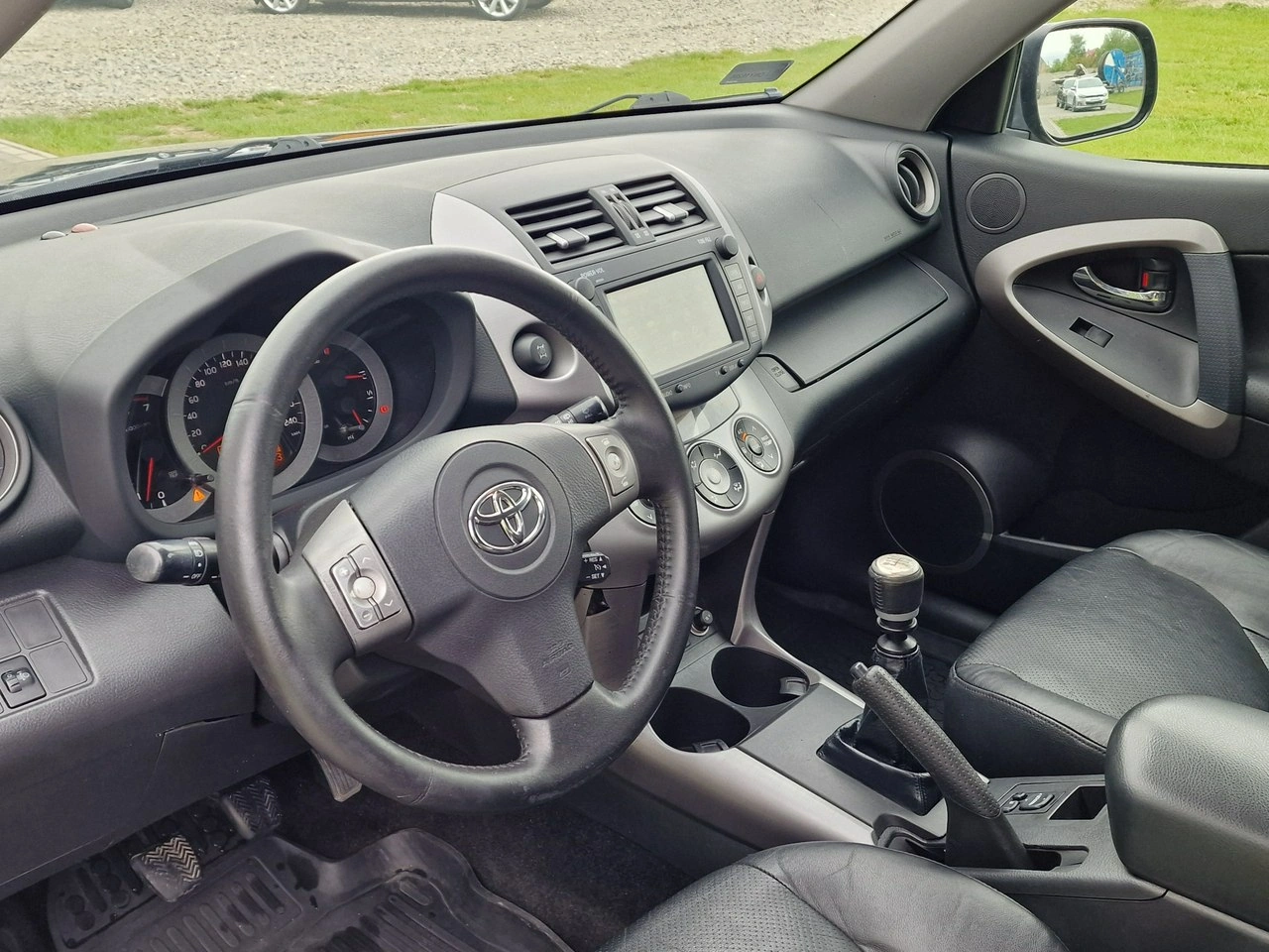 Toyota RAV-4 - Zdjęcie 17
