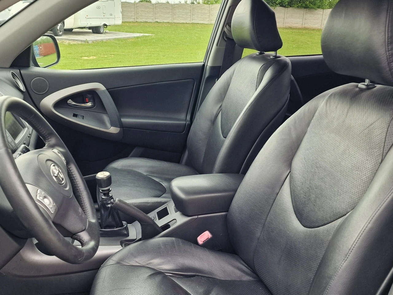 Toyota RAV-4 - Zdjęcie 18