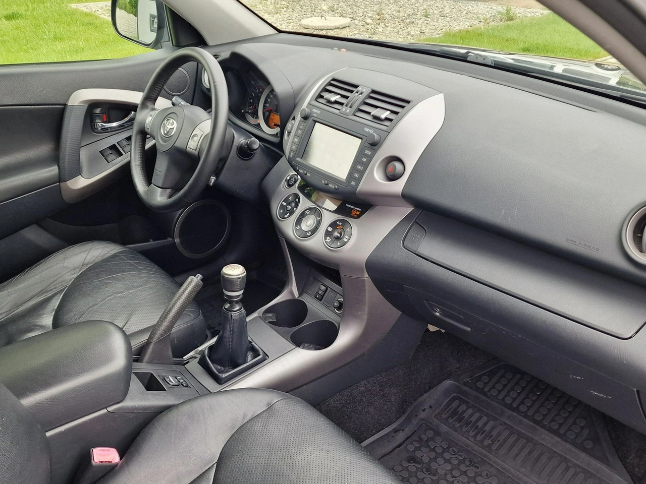 Toyota RAV-4 - Zdjęcie 22