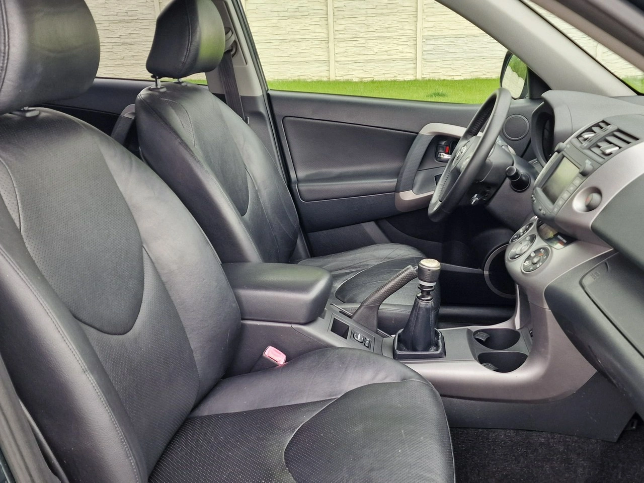 Toyota RAV-4 - Zdjęcie 23