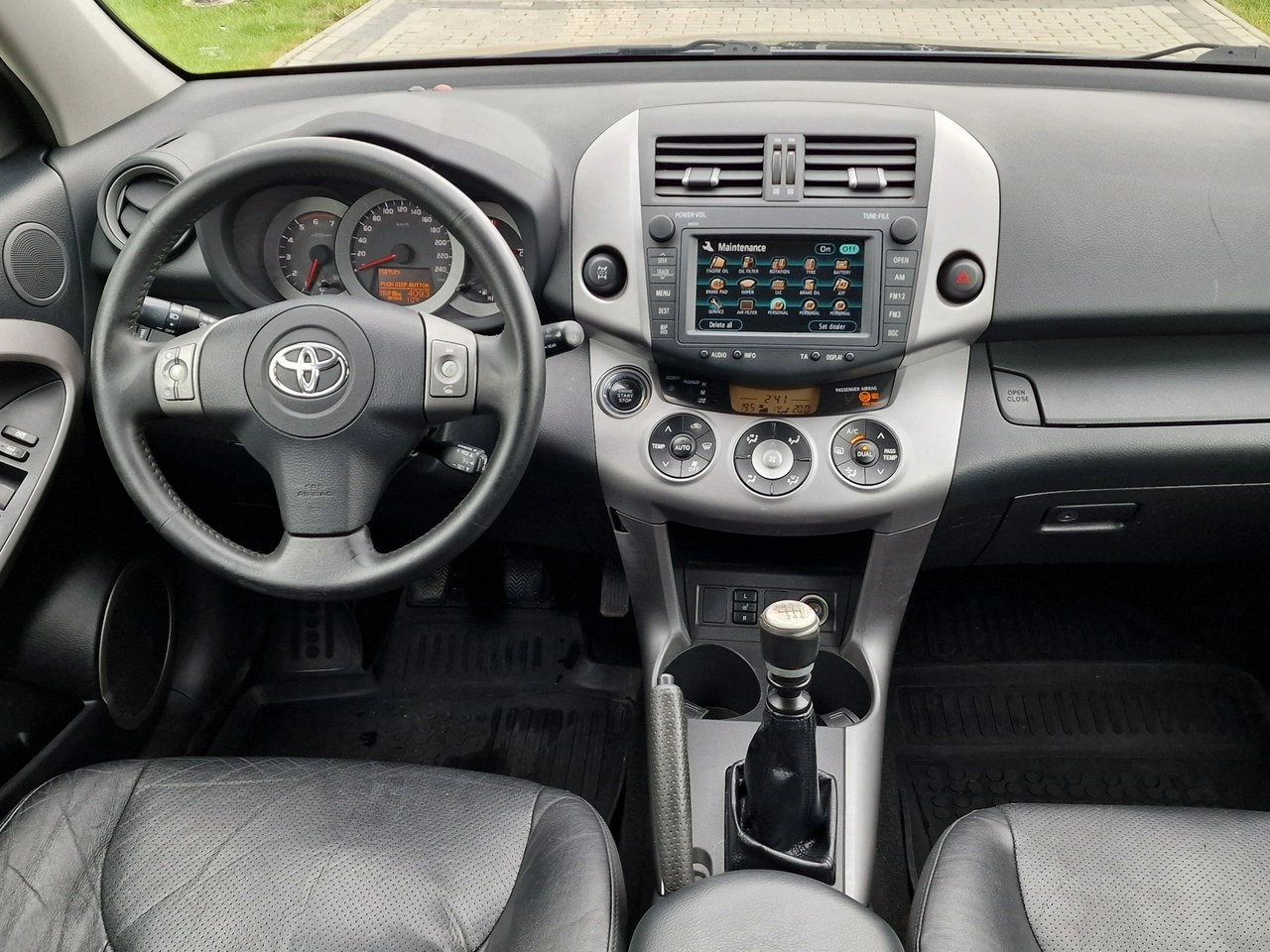 Toyota RAV-4 - Zdjęcie 27