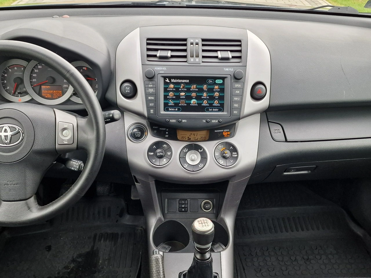 Toyota RAV-4 - Zdjęcie 29