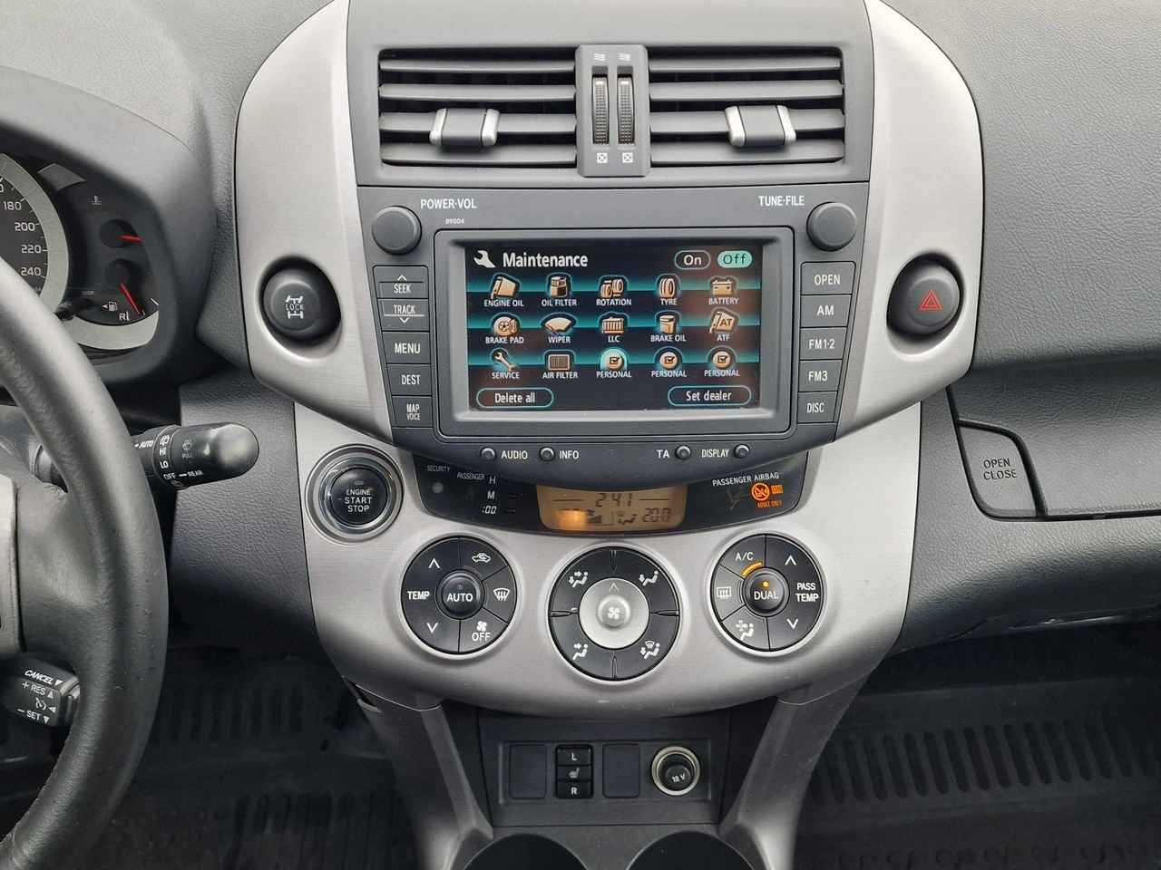 Toyota RAV-4 - Zdjęcie 30