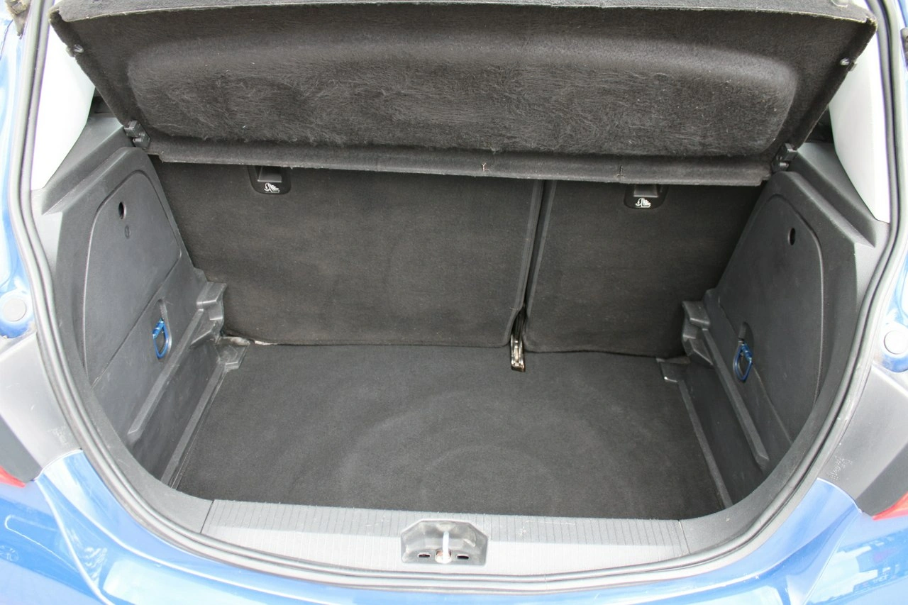 Opel Corsa - Zdjęcie 22