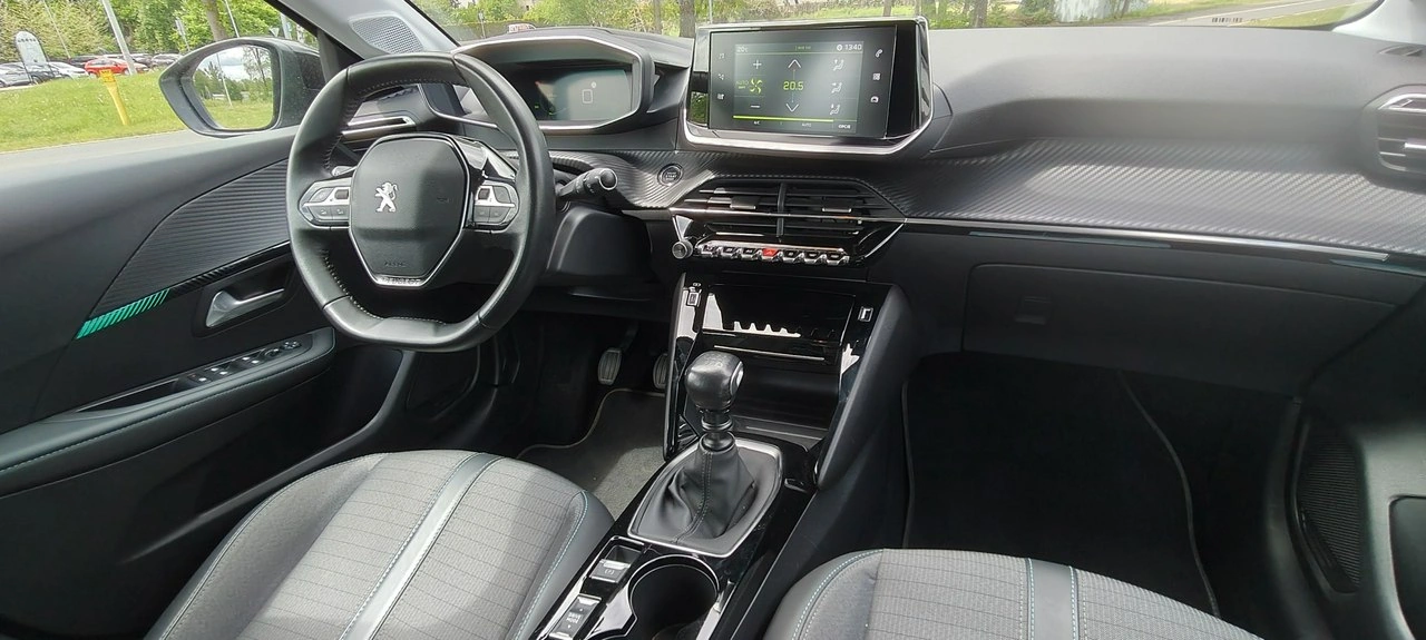 Peugeot 208 - Zdjęcie 8