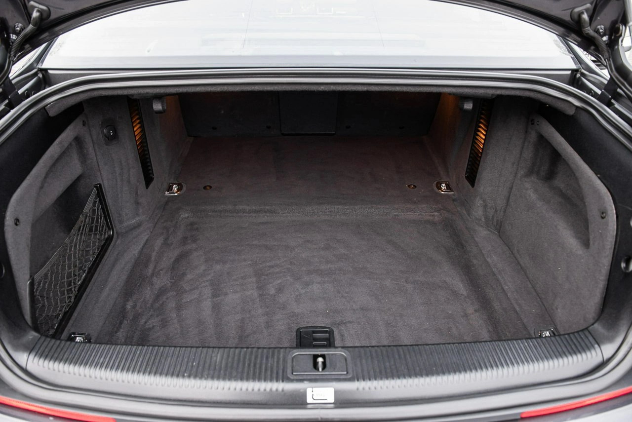 Audi A8 - Zdjęcie 32
