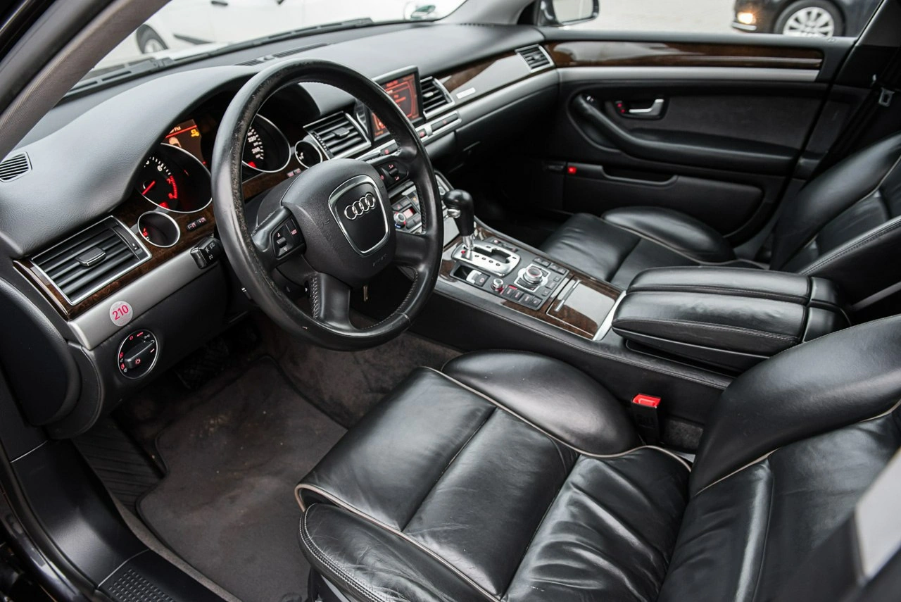 Audi A8 - Zdjęcie 5