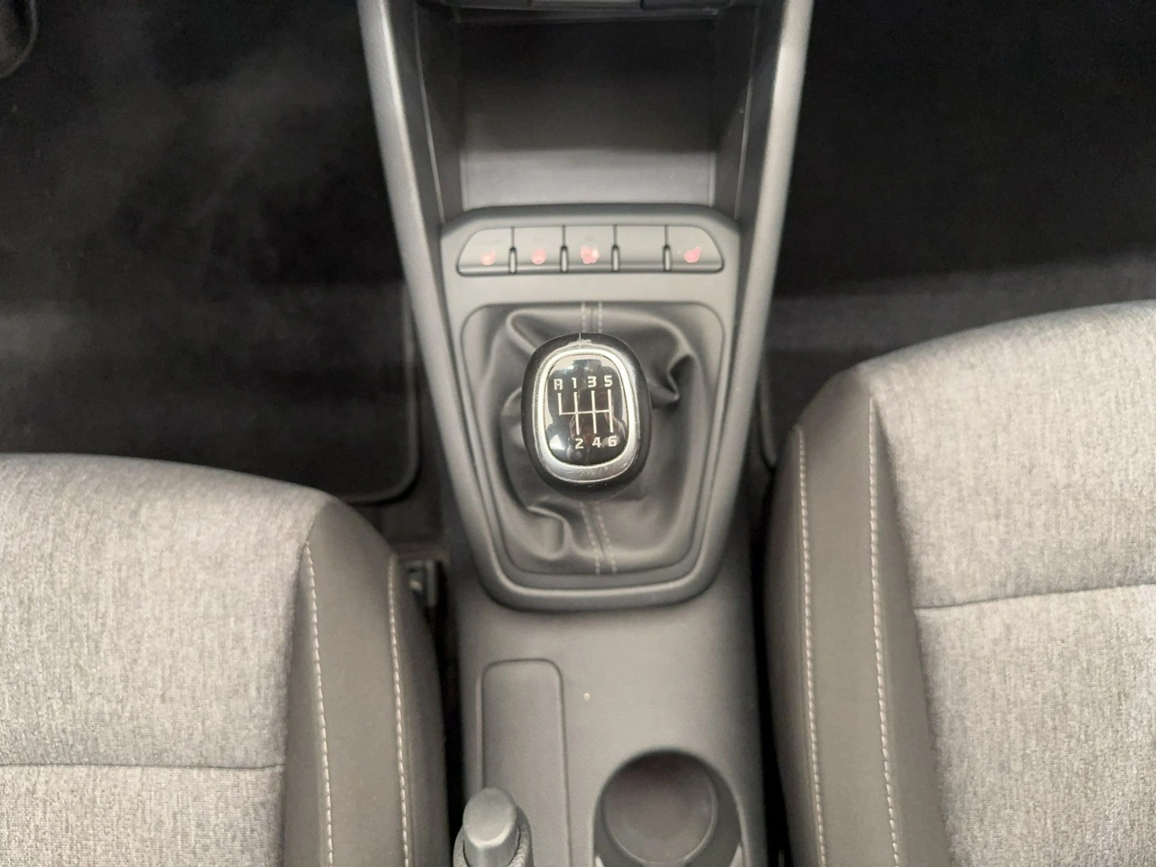 Kia Stonic - Zdjęcie 22