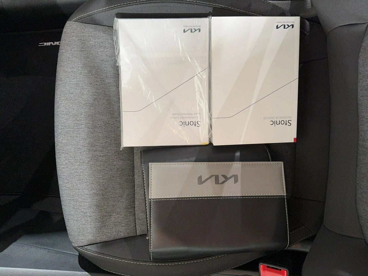 Kia Stonic - Zdjęcie 24