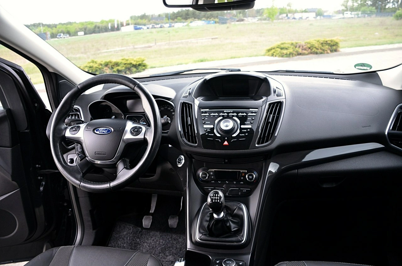Ford Kuga - Zdjęcie 18