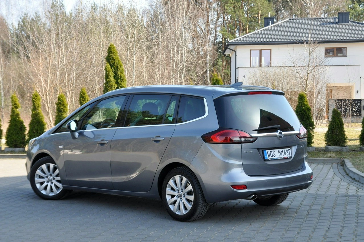 Opel Zafira - Zdjęcie 12