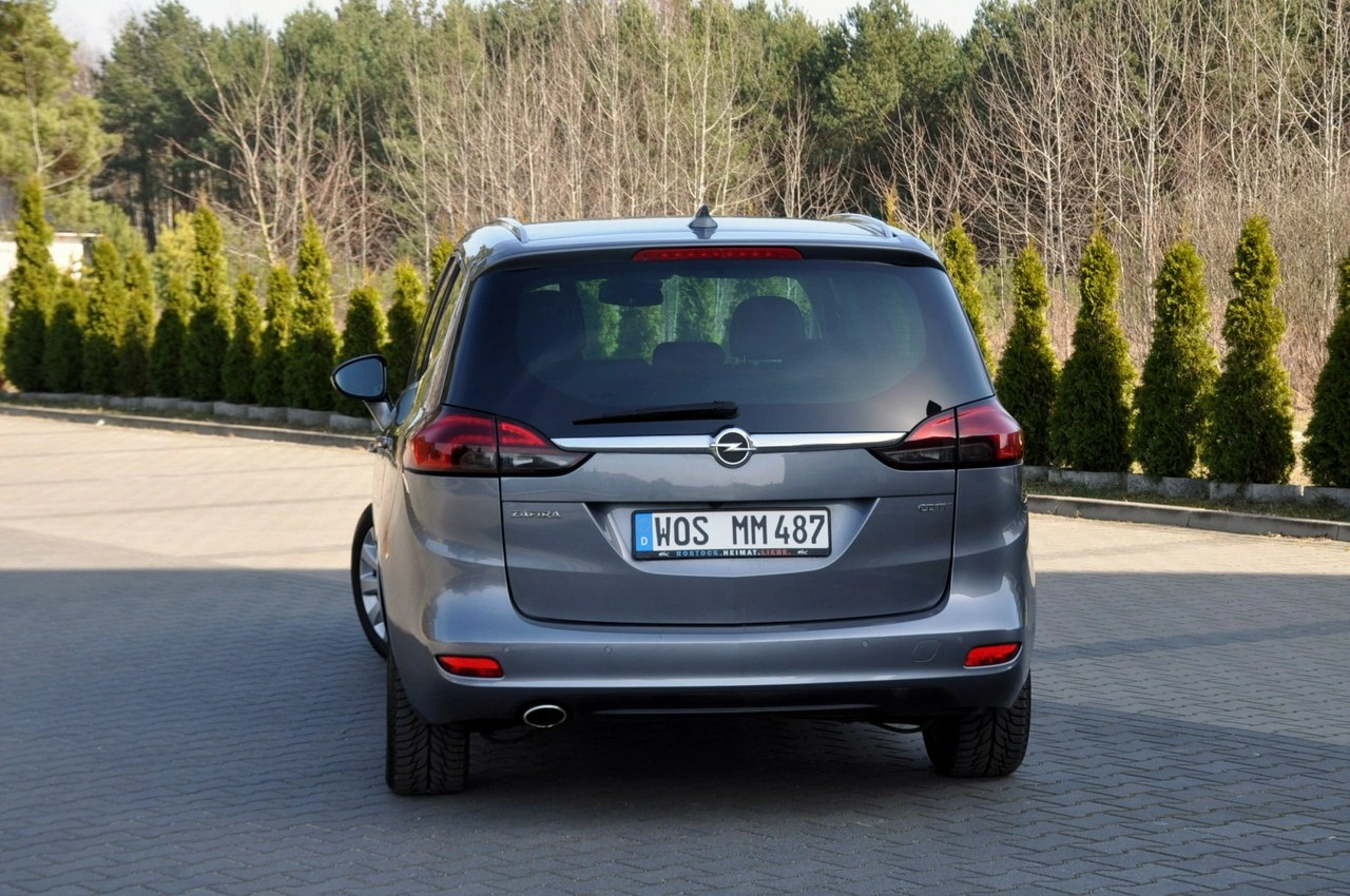 Opel Zafira - Zdjęcie 14