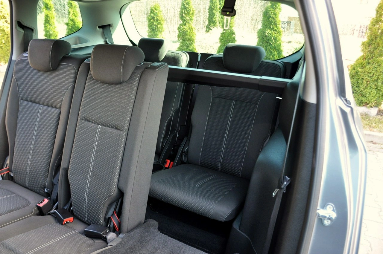 Opel Zafira - Zdjęcie 20