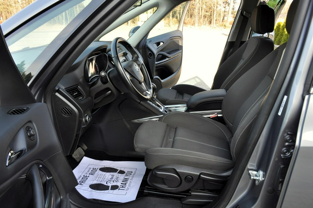 Opel Zafira - Zdjęcie 21