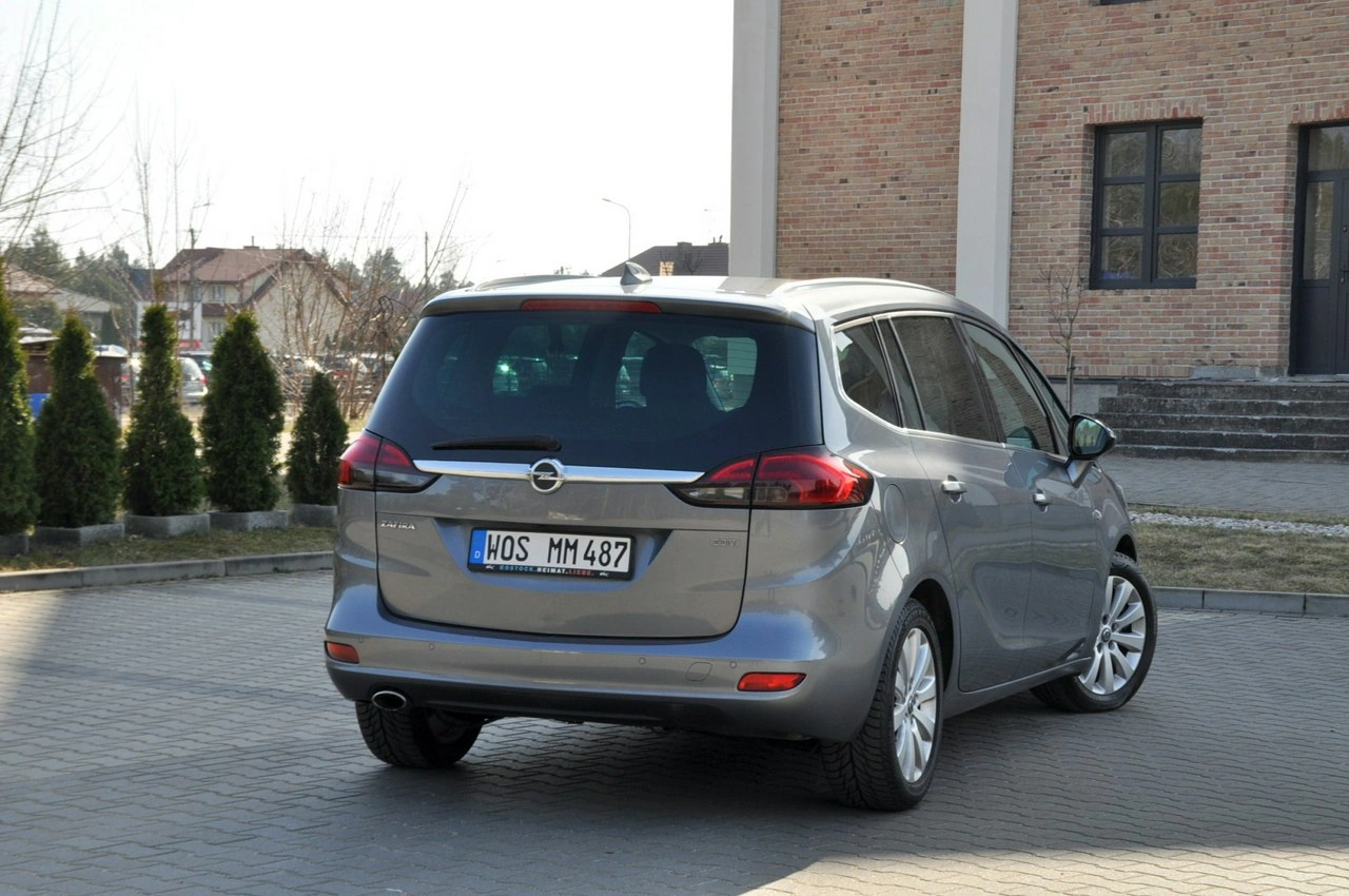 Opel Zafira - Zdjęcie 5