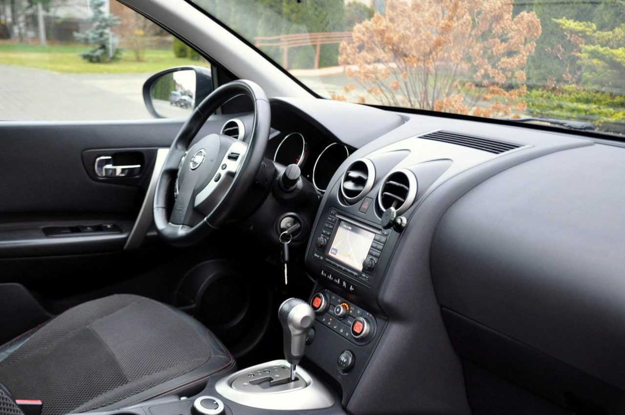 Nissan Qashqai - Zdjęcie 17