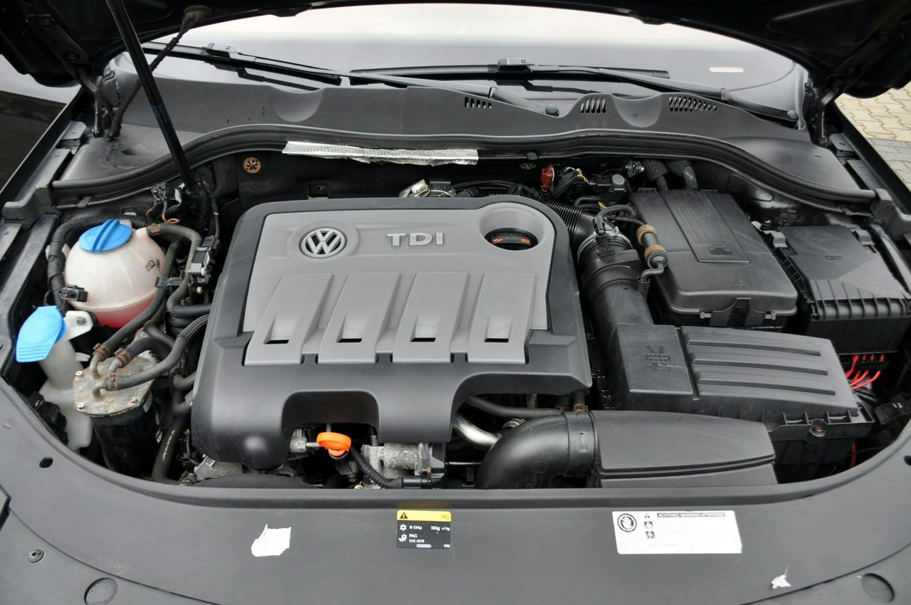 Volkswagen Passat - Zdjęcie 38