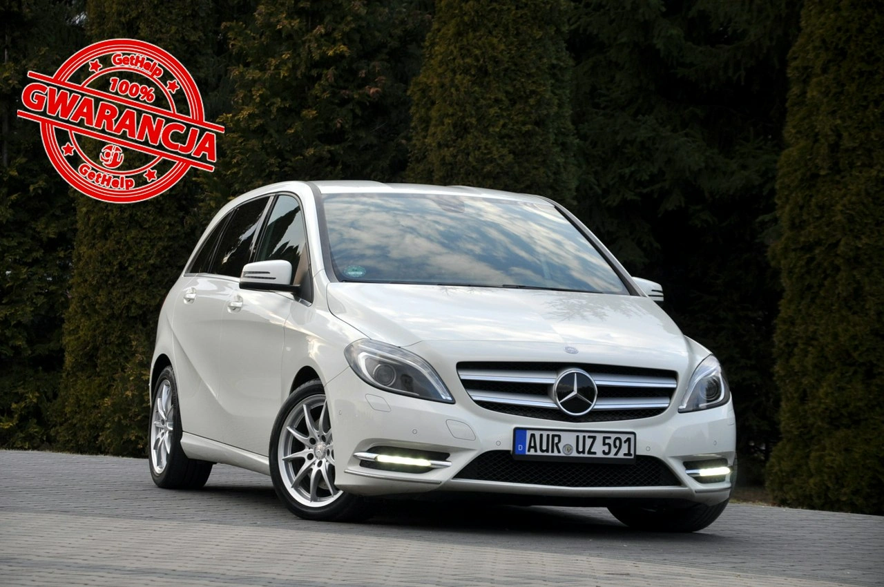 Mercedes B 220 - Główne zdjęcie