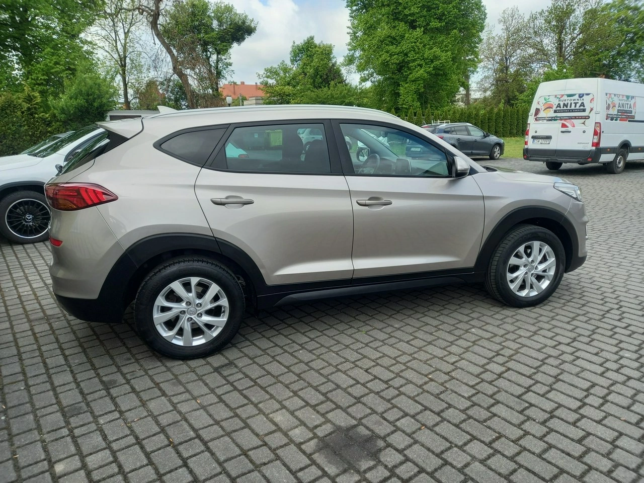 Hyundai Tucson - Zdjęcie 9