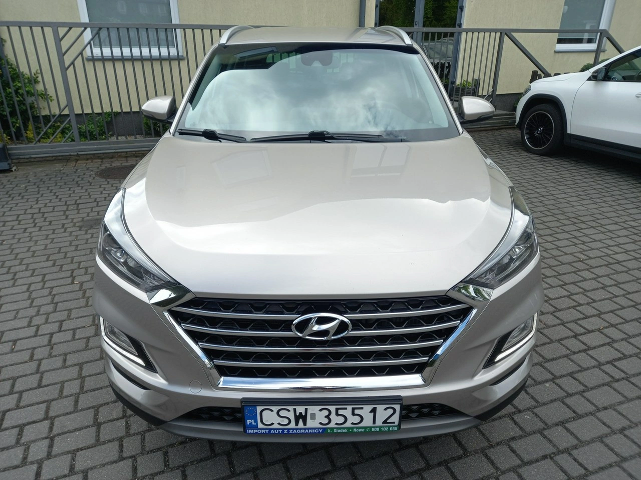 Hyundai Tucson - Zdjęcie 12