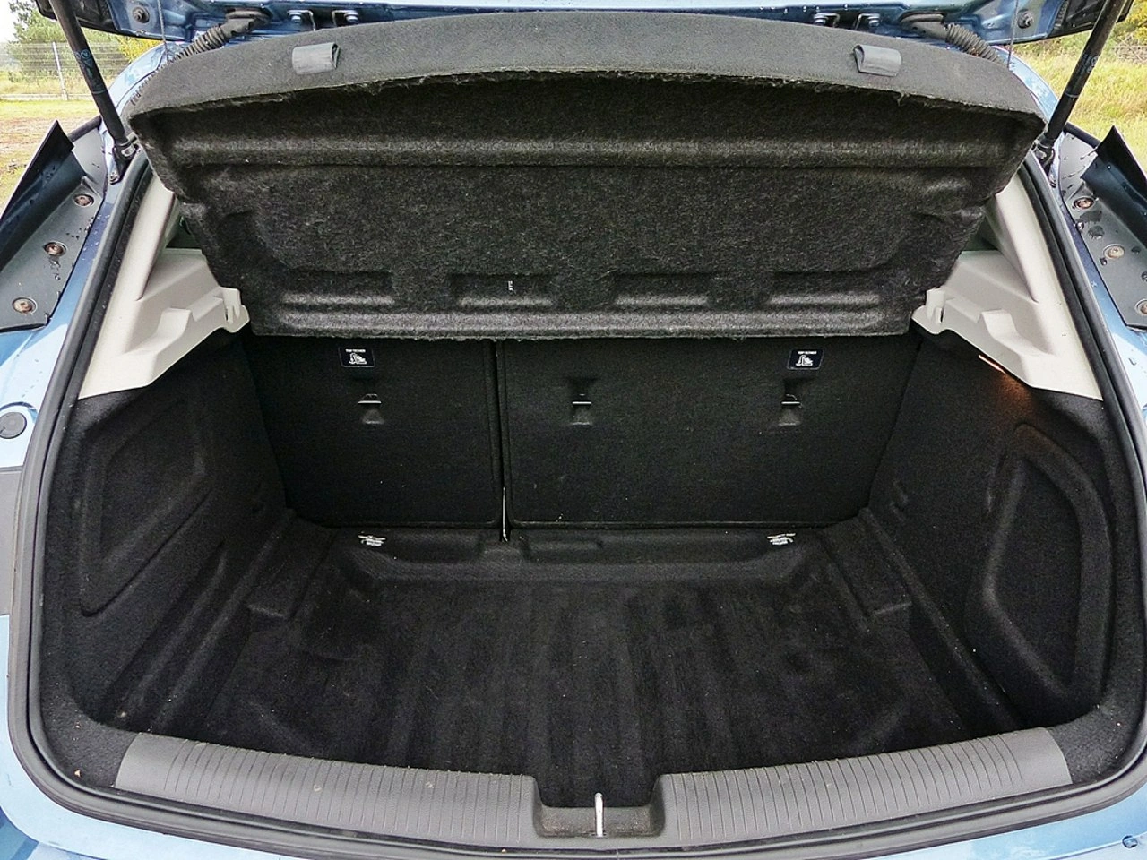 Opel Astra - Zdjęcie 10