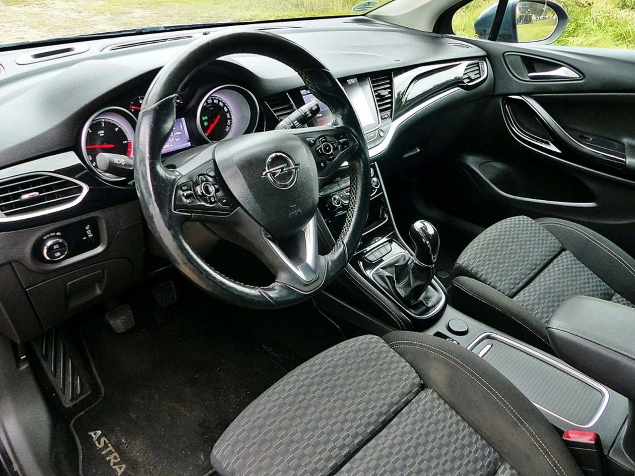 Opel Astra - Zdjęcie 18