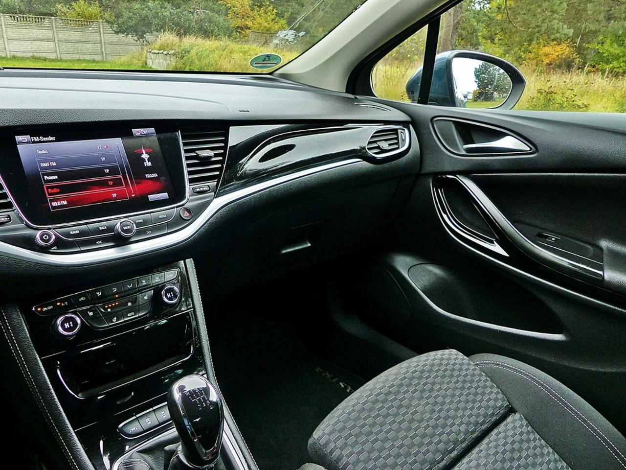 Opel Astra - Zdjęcie 33