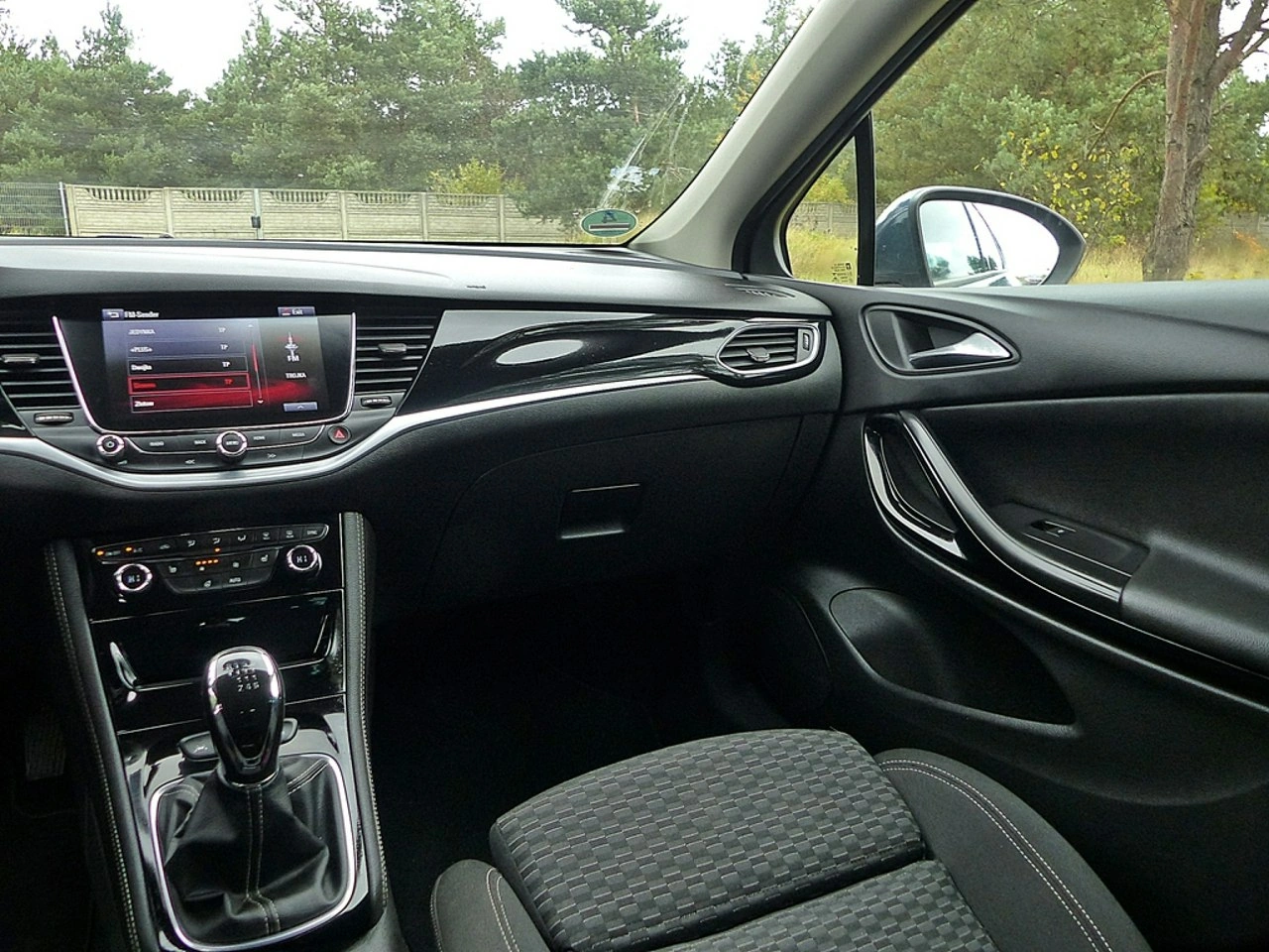 Opel Astra - Zdjęcie 36