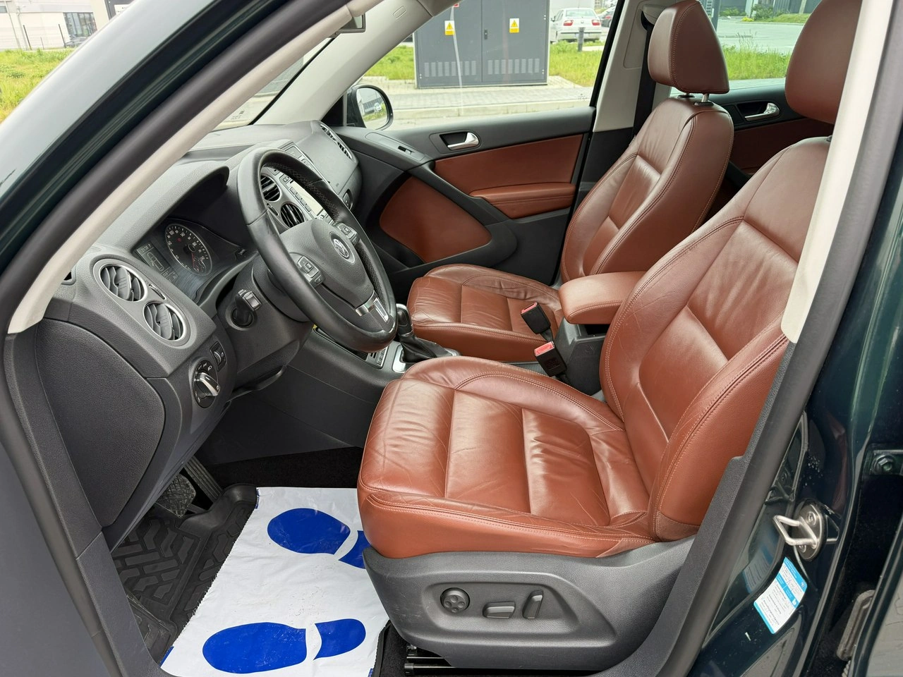 Volkswagen Tiguan - Zdjęcie 17