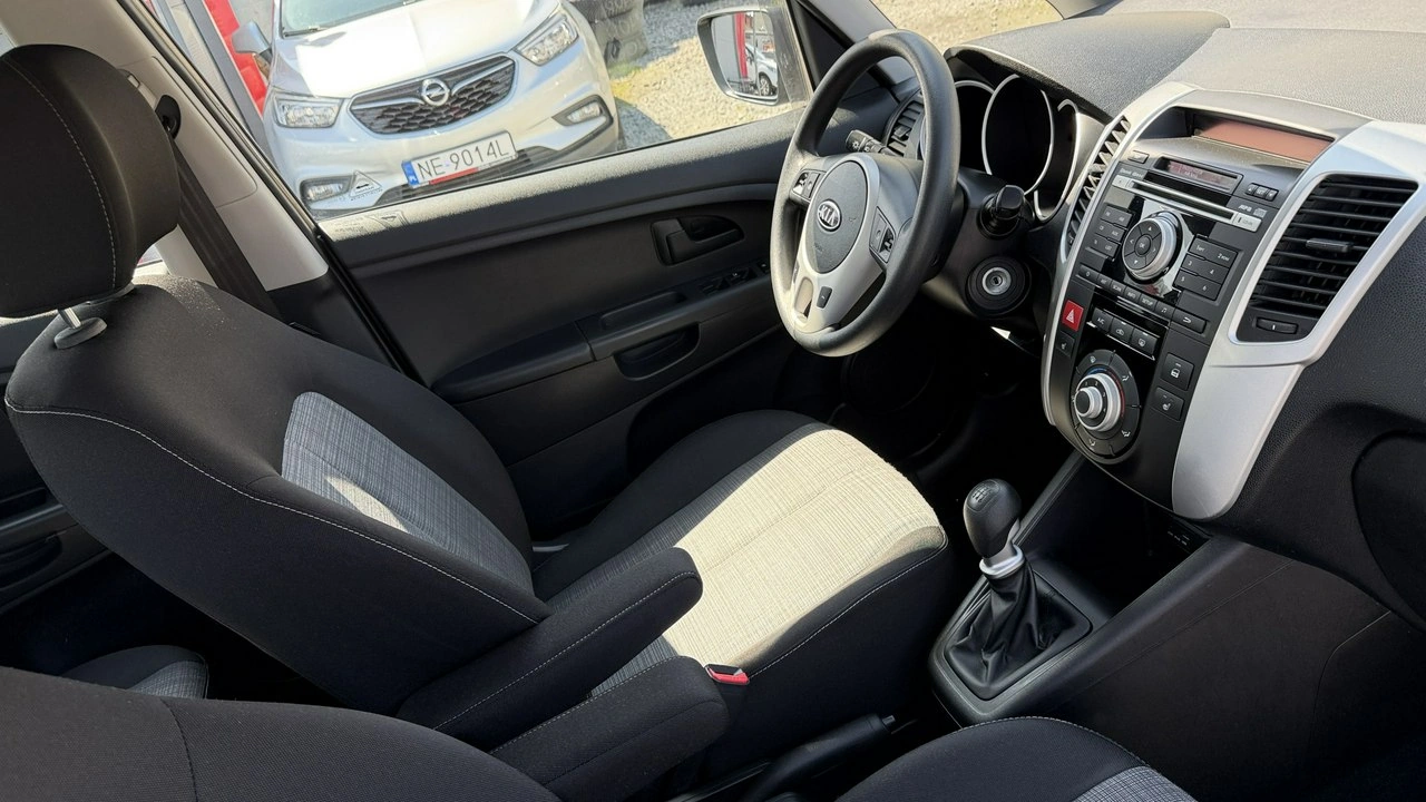Kia Venga - Zdjęcie 18