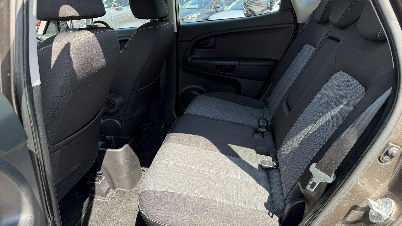 Kia Venga - Zdjęcie 23