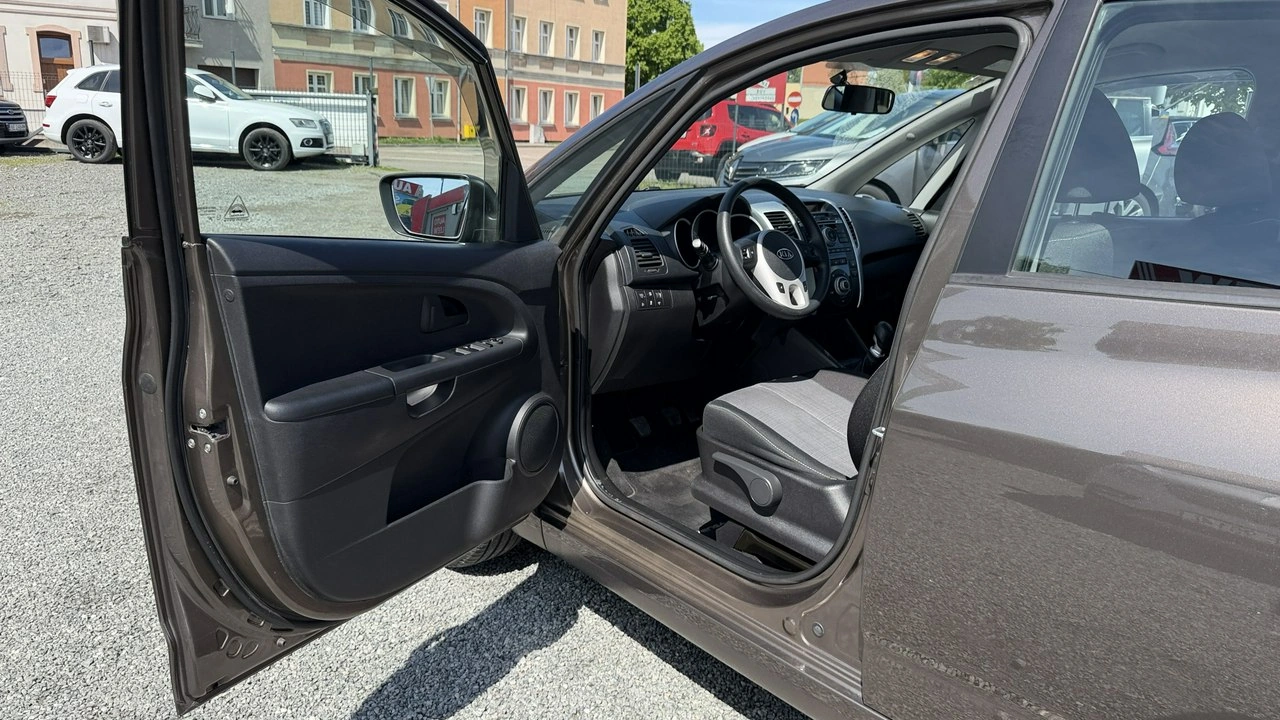 Kia Venga - Zdjęcie 24