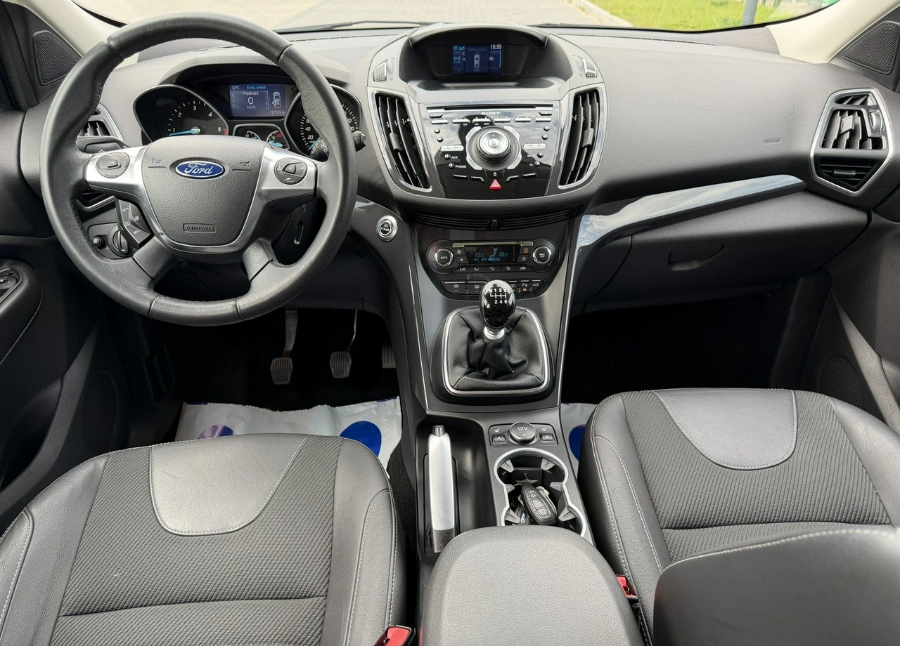 Ford Kuga - Zdjęcie 17