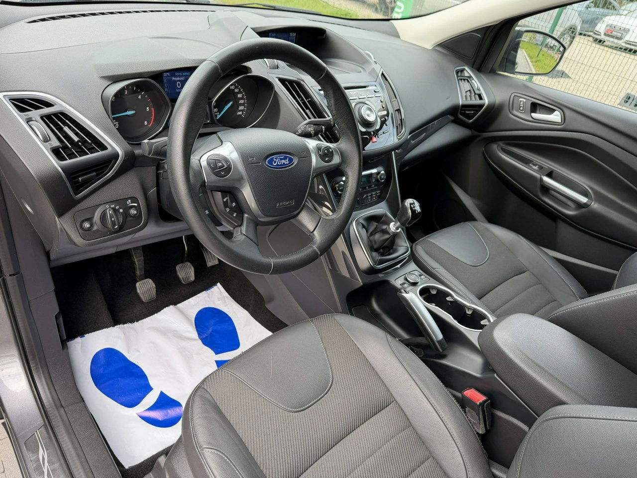 Ford Kuga - Zdjęcie 12
