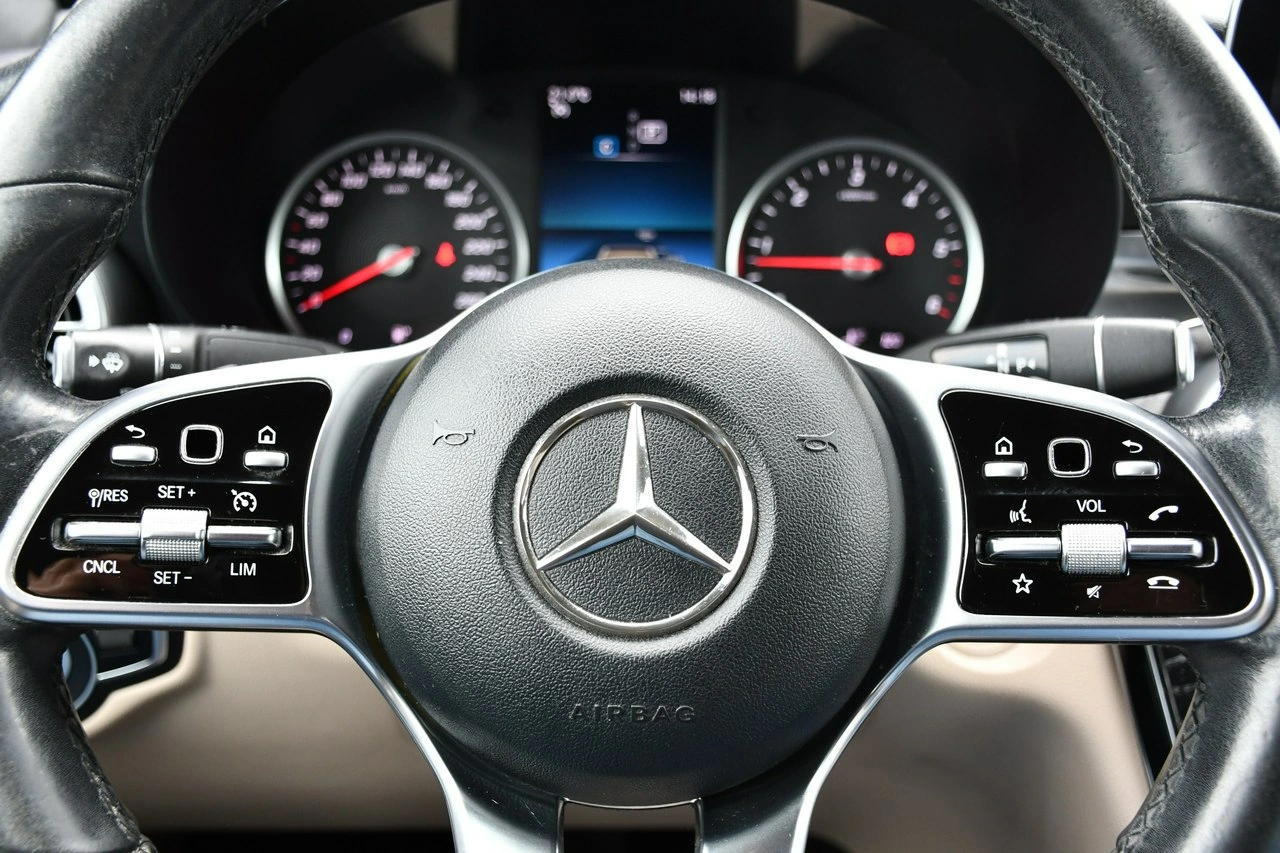 Mercedes GLC 200 - Zdjęcie 9