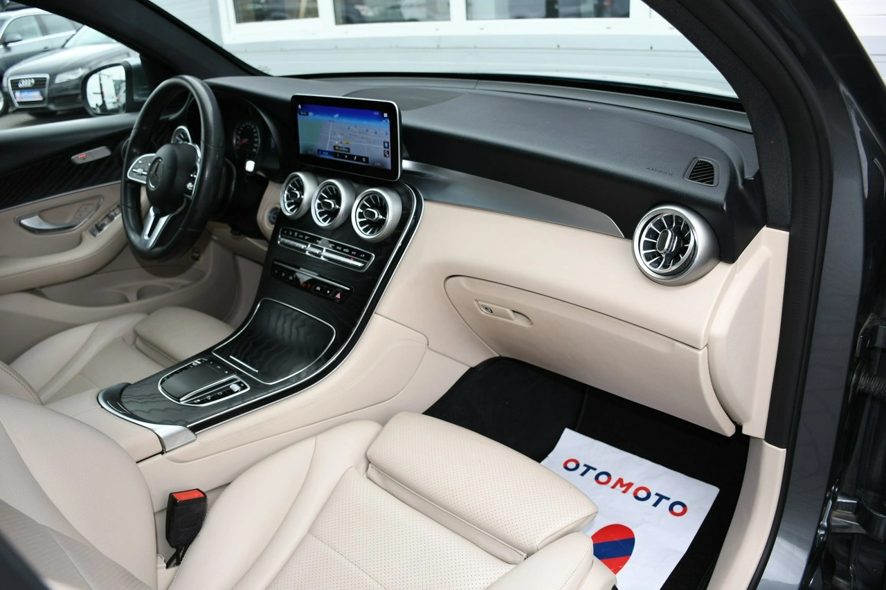 Mercedes GLC 200 - Zdjęcie 25