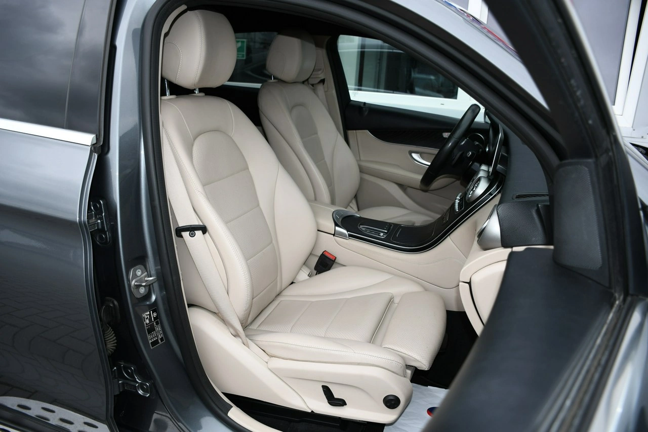 Mercedes GLC 200 - Zdjęcie 26