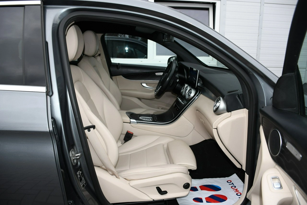 Mercedes GLC 200 - Zdjęcie 27