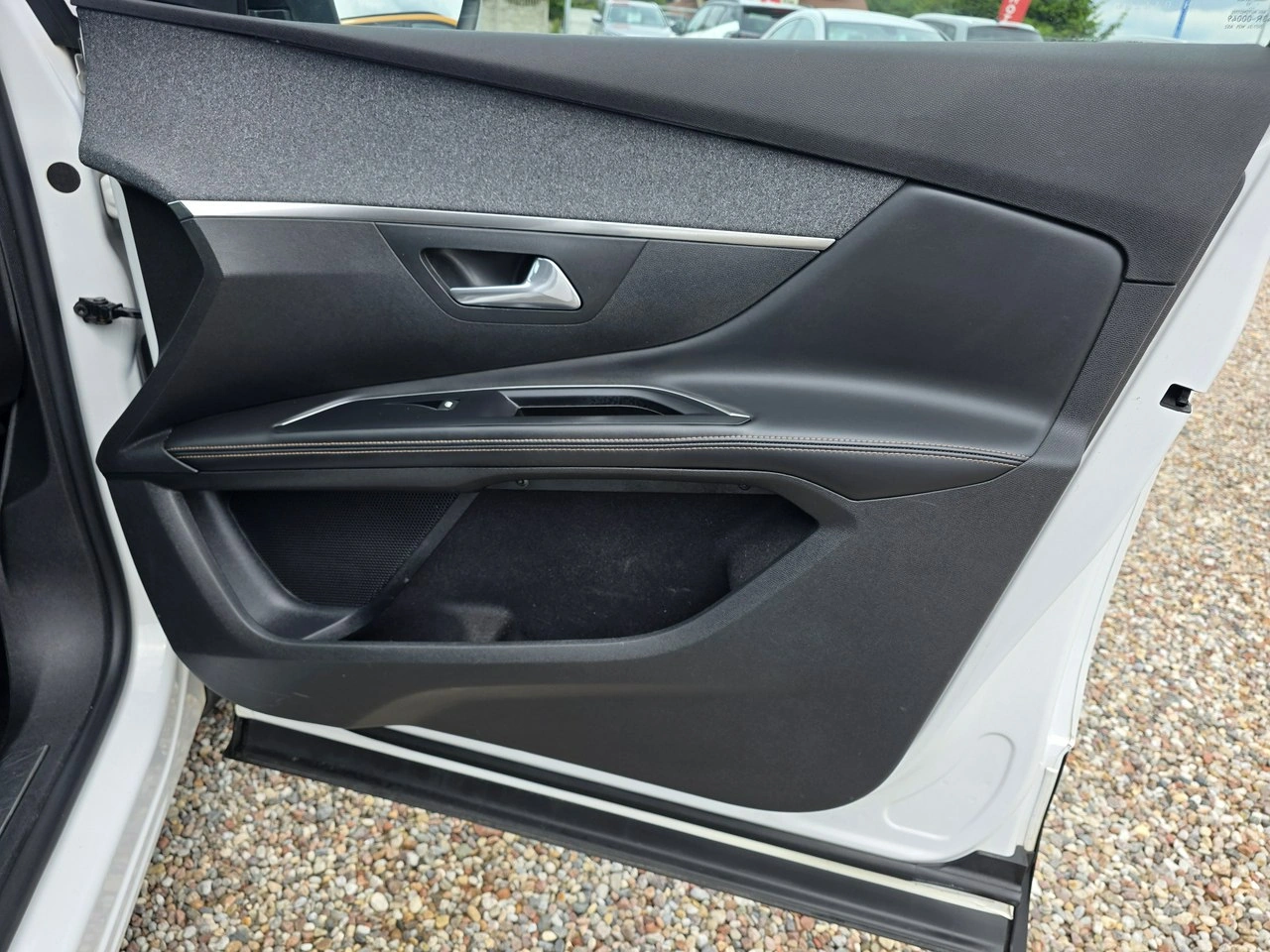 Peugeot 5008 - Zdjęcie 34