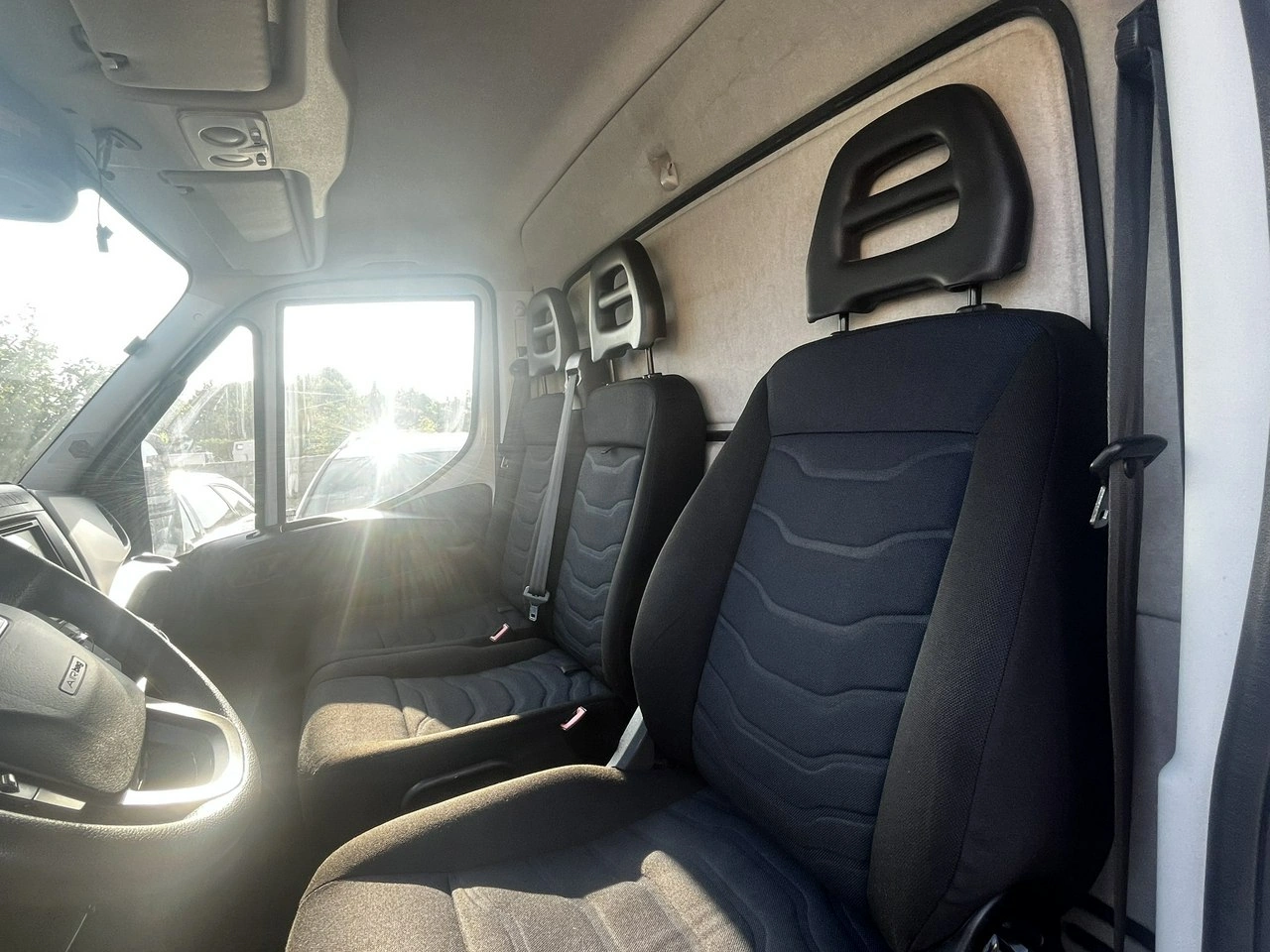 Iveco Daily 35C16 V - Zdjęcie 9