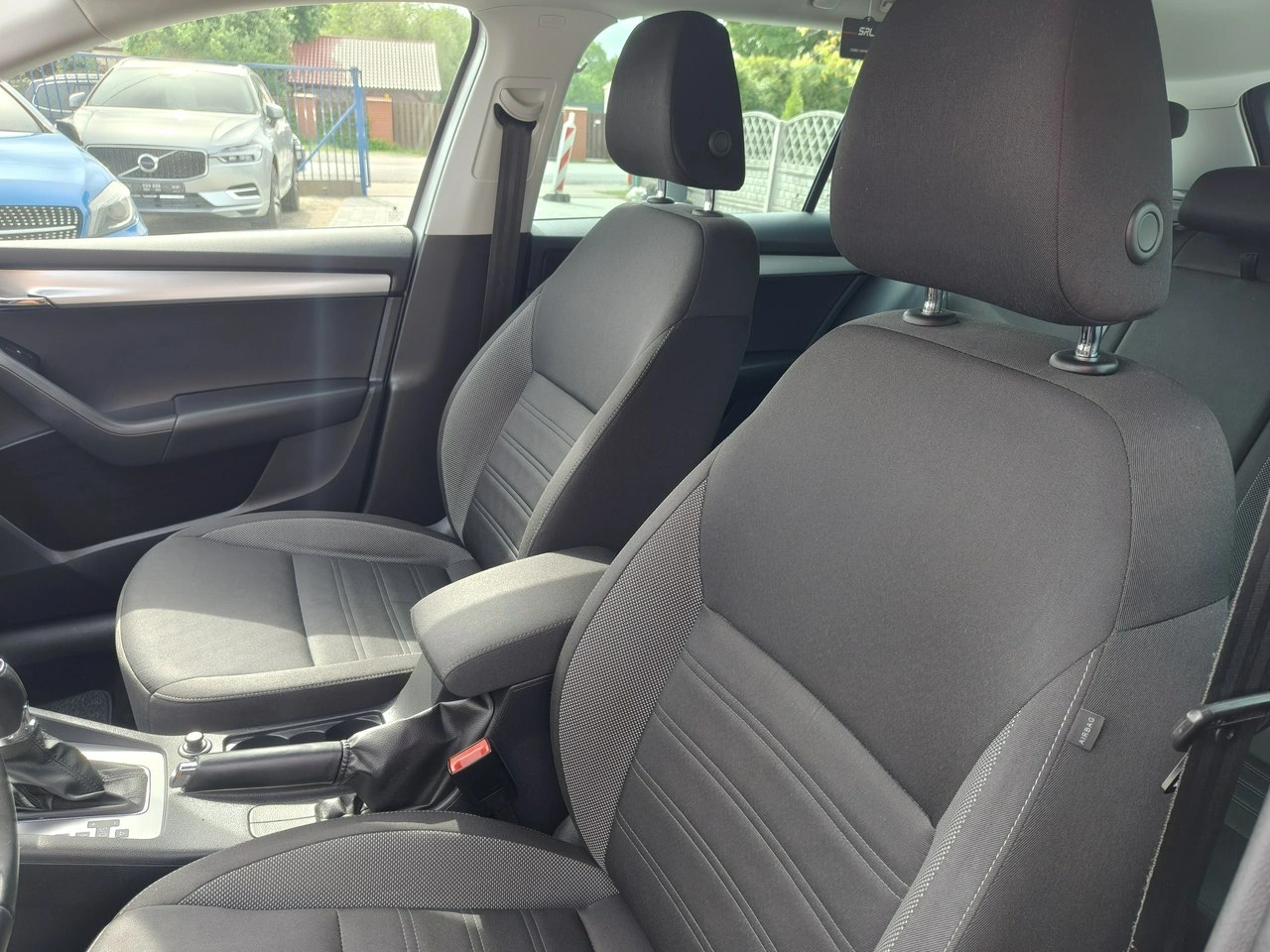 Skoda Octavia - Zdjęcie 11