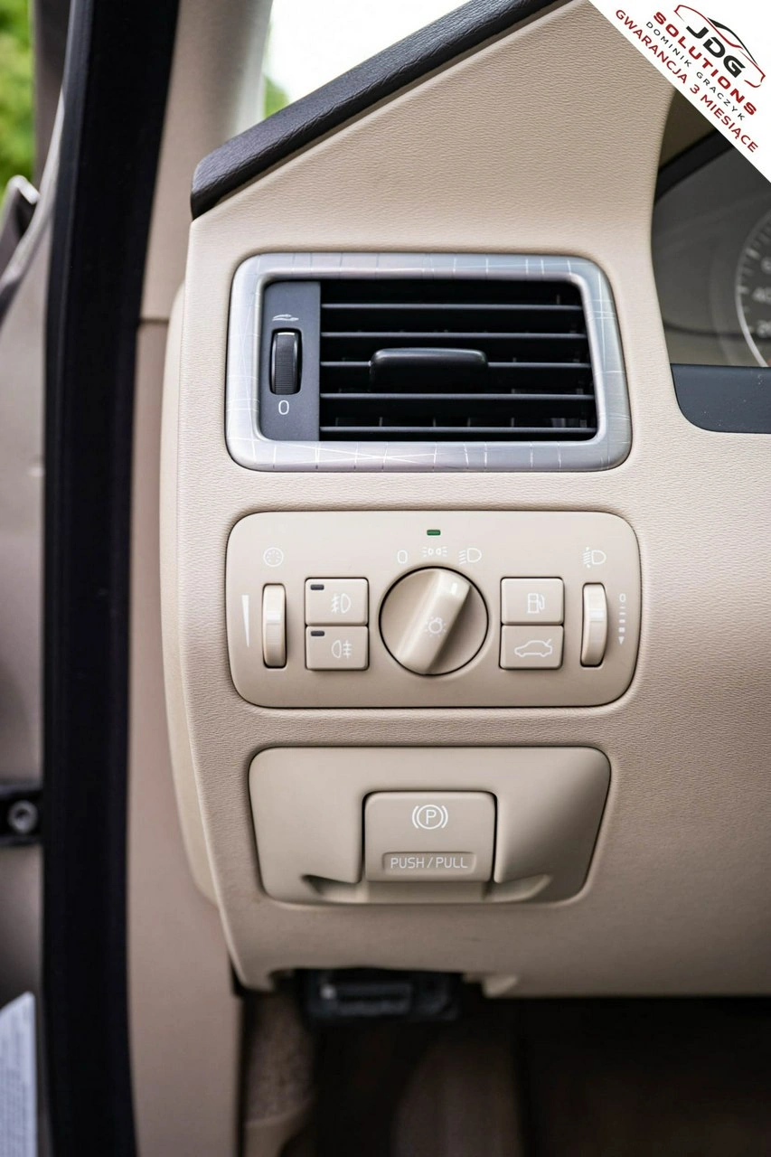 Volvo XC 70 - Zdjęcie 18