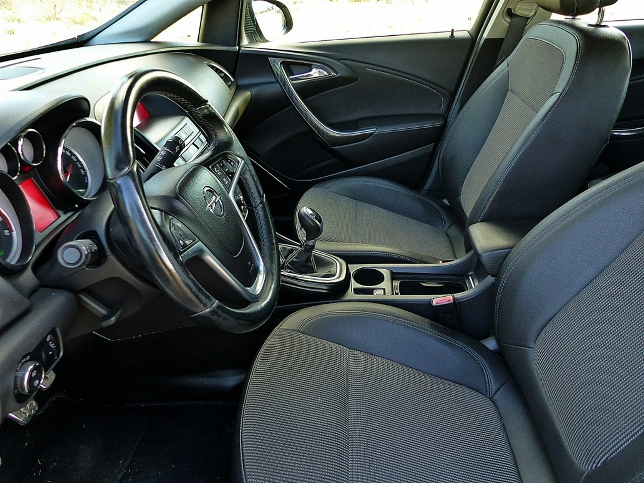 Opel Astra - Zdjęcie 17