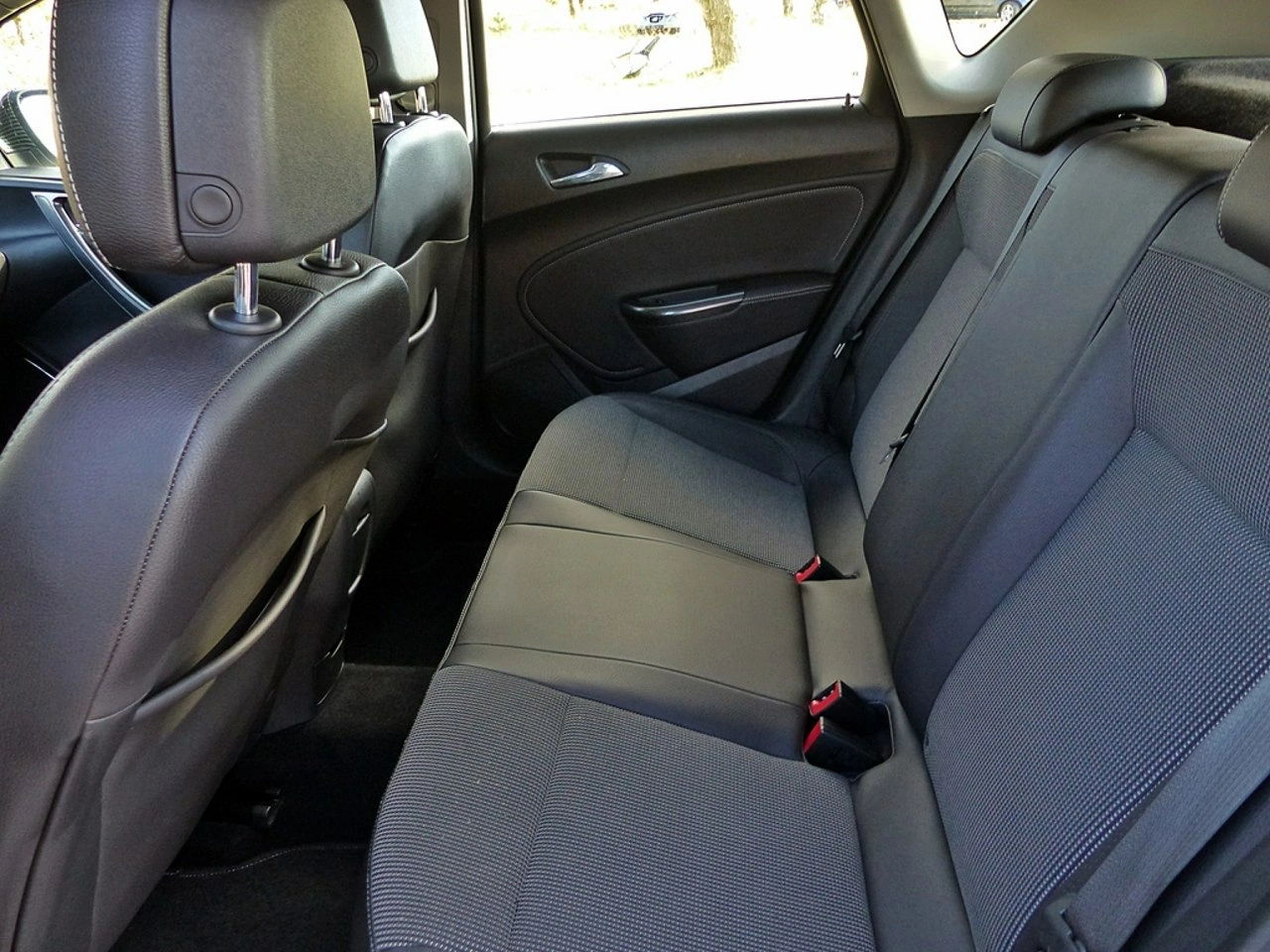 Opel Astra - Zdjęcie 20